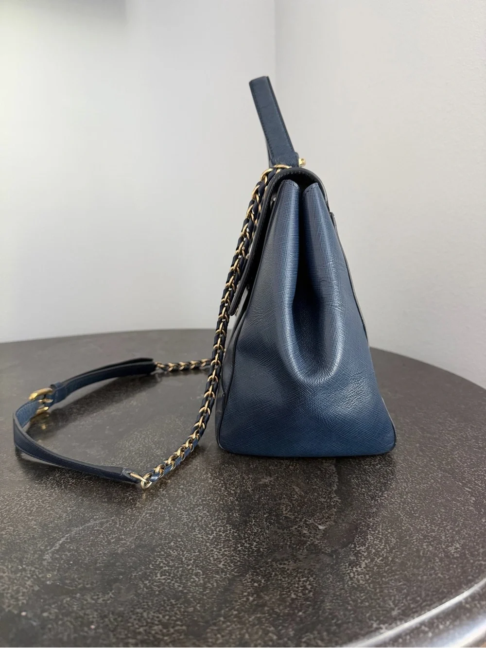 Salvatore Ferragamo Navy Saffiano Leather Vara Shoulder Bag with Gold Hardware - Picture 3 of 16